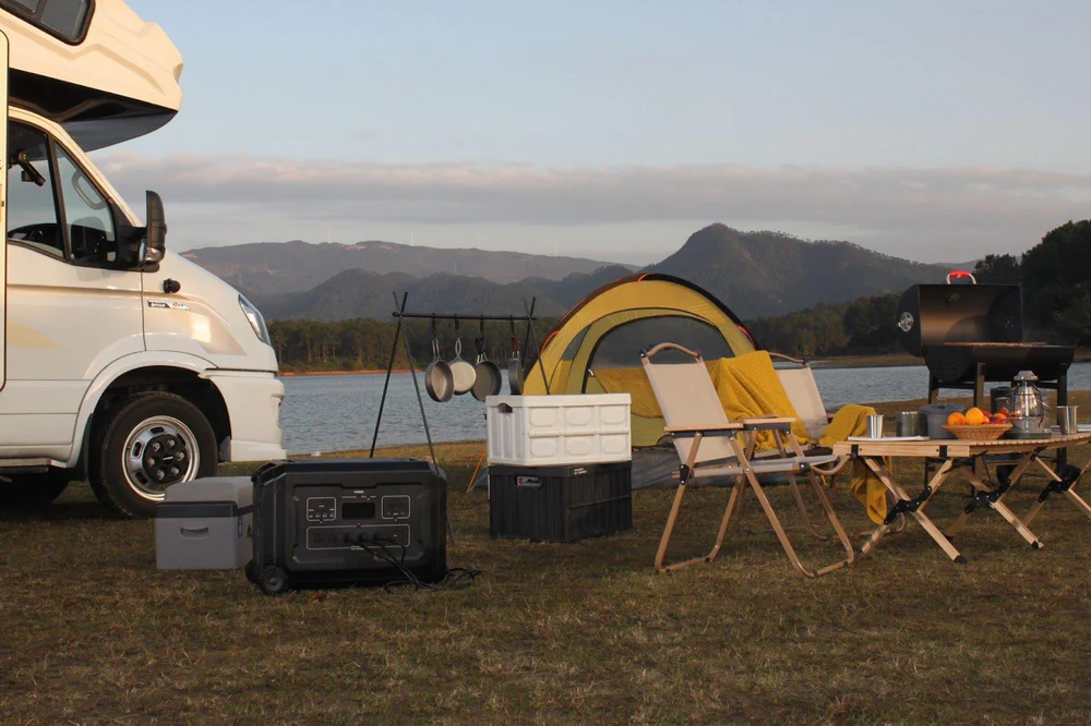 How to Choose the Right Off-Grid Solar Generator for Remote Living?
