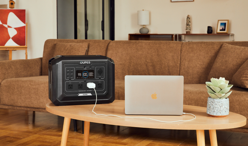 How many lithium batteries to power a house?